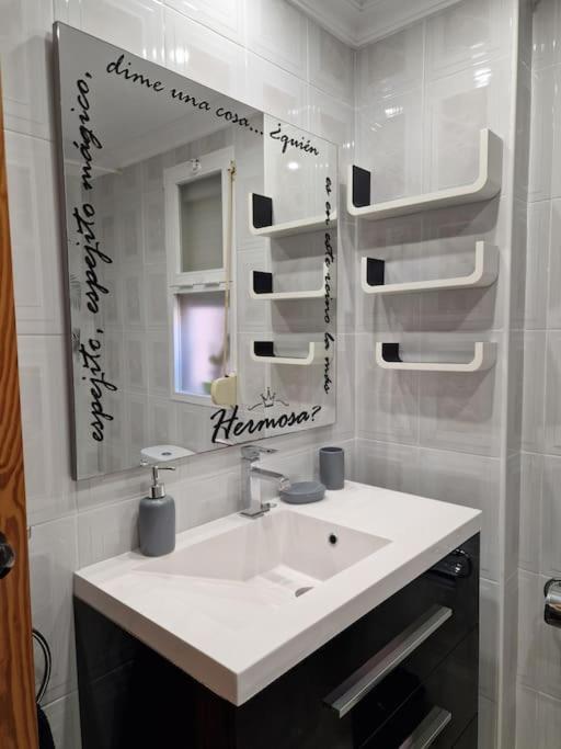 Piso En Entorno Natural Con Excelente Comunicacion Apartamento